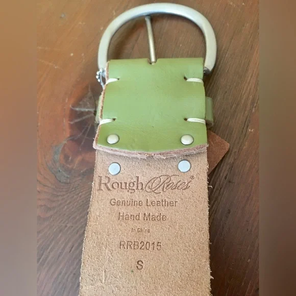 Gorgeous NEW “ROUGH ROSES’ handmade leather belt - Picture 7 of 9